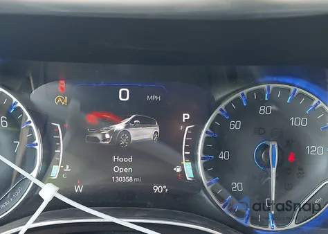 2018 Chrysler Pacifica Touring L Plus z USA, uszkodzony, nr VIN 2C4RC1EG3JR350417